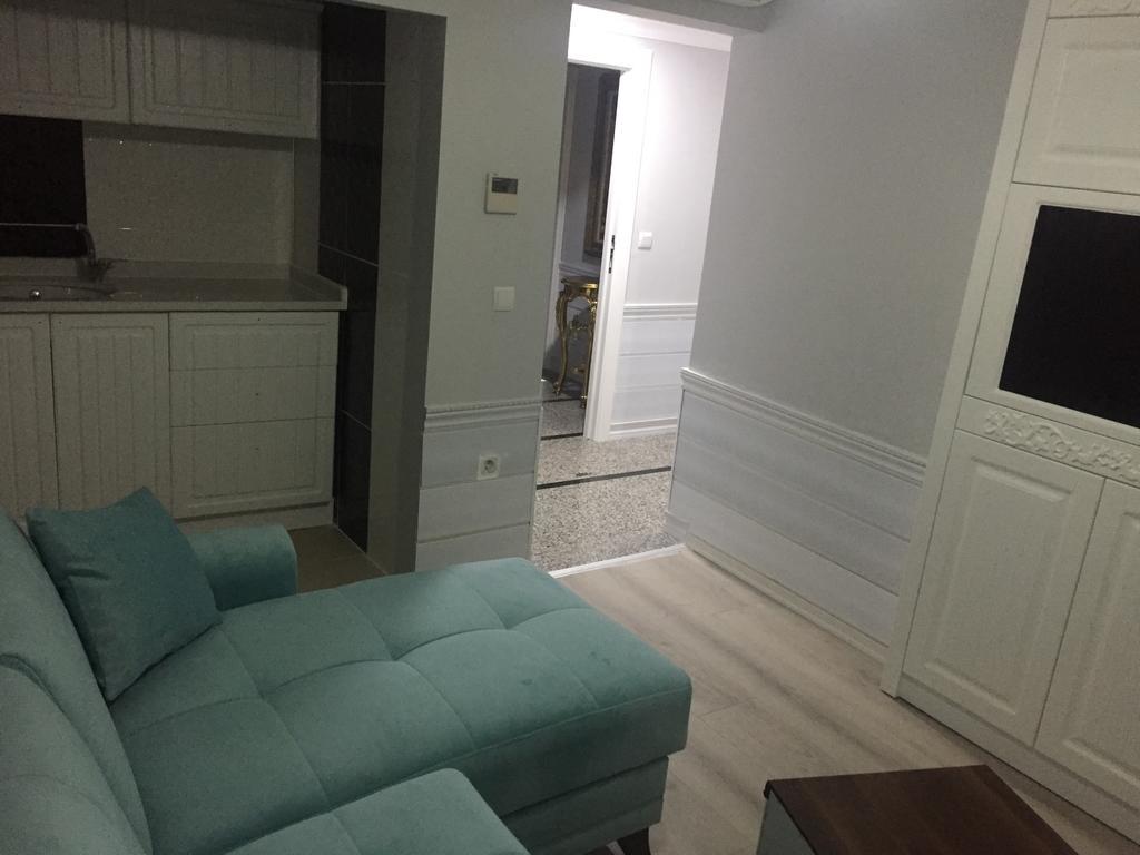King Butique Hotel Yomra Ngoại thất bức ảnh